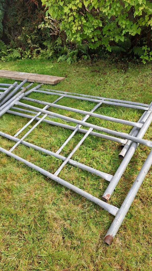 Scaffolding tower, steel, 6'x4', 16 ' maxworking height