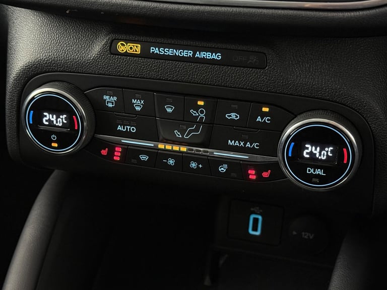 2020 Ford Focus 1.0T EcoBoost Vignale Euro 6 (s/s) 5dr HATCHBACK Petrol Manual