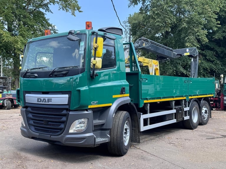 2014 DAF CF 75.330 D/S WITH HMF 1430 CRANE 