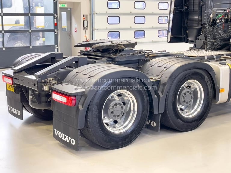 Volvo FH750 6x4 120t 3.2wb hub reduction double drive,i shift engine brake