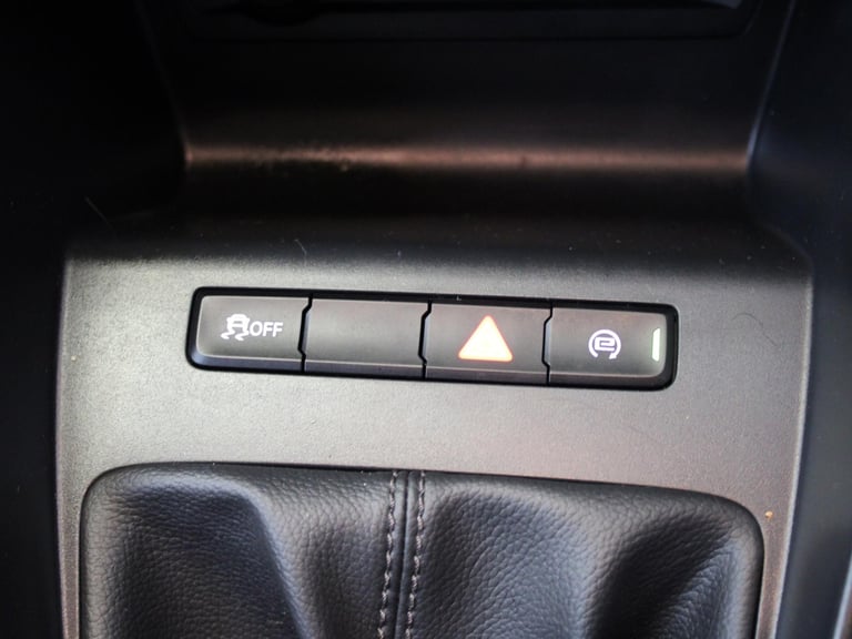 2022 MG MG3 1.5 VTi-TECH Exclusive 5dr [Navigation] Hatchback PETROL Manual