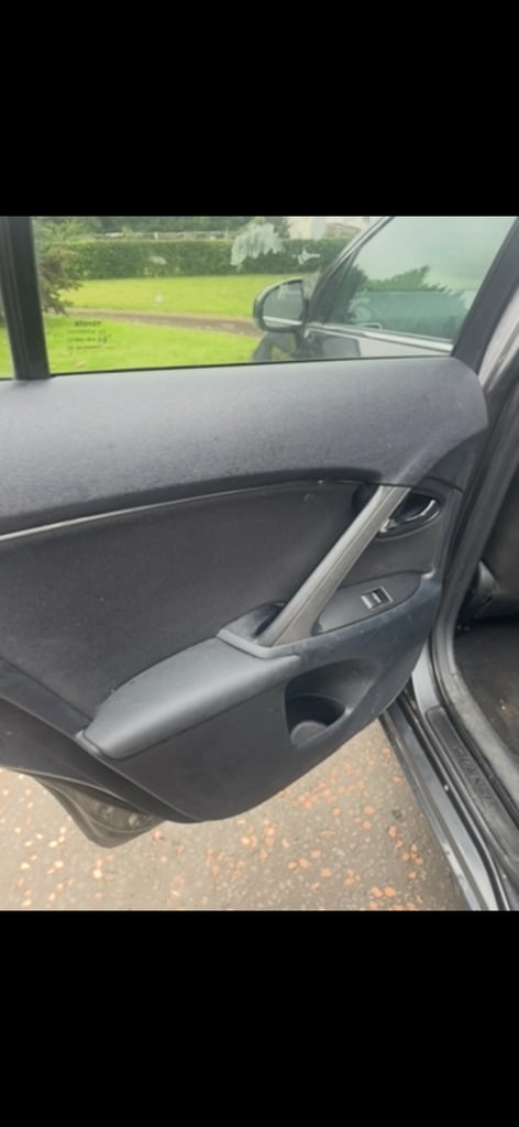 Toyota, AVENSIS, Estate, 2013, Manual, 1years MOT, 1998 (cc), 5 doors