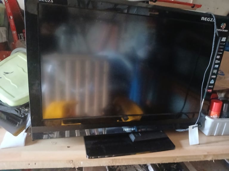 image for 32" Toshiba Tv