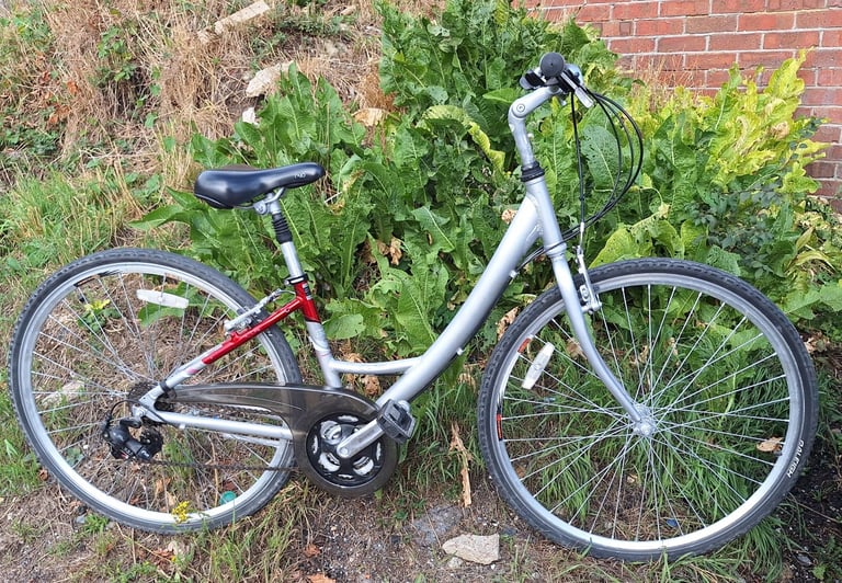 image for Ladies Raleigh Airlite hybrid aluminium frame townbike 