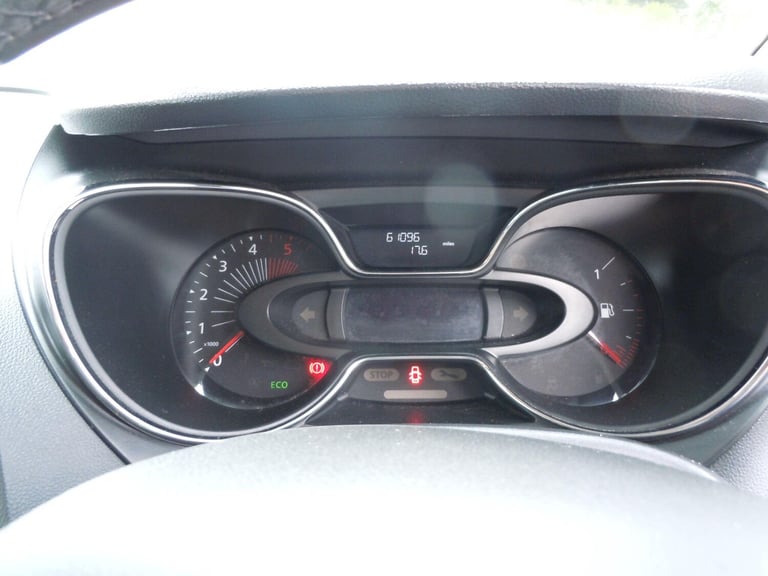 2017 Renault Captur 1.5 dCi ENERGY Dynamique Nav Euro 6 (s/s) 5dr HATCHBACK Diesel Manual