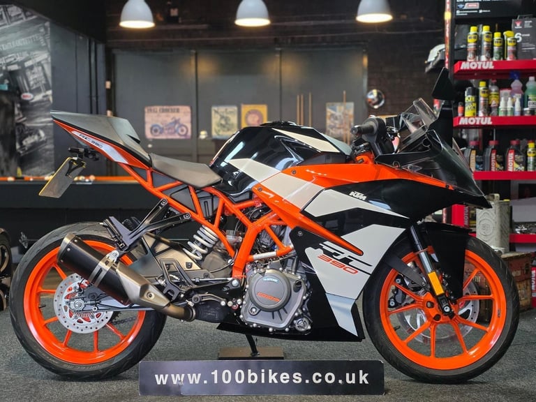 2020/70 KTM RC 390 2,700 MILE'S 