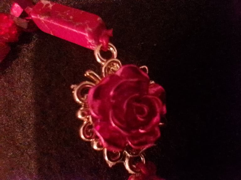 image for Beautiful red rose enchanting Bracelet 