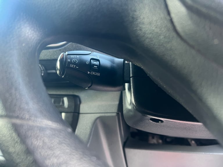 2022 Peugeot Expert 1000 1.5 BlueHDi 100 Professional Premium Van PANEL VAN Diesel Manual