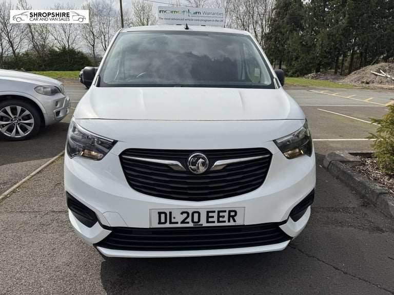 2020 Vauxhall Combo 2000 1.5 Turbo D 100ps H1 Sportive Van PANEL VAN DIESEL Manual