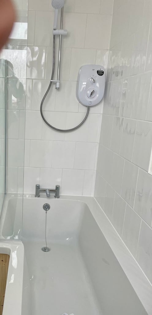 Newly refurbished 2 bedroom flat Farnham 