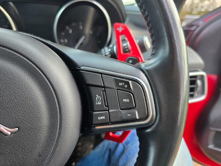 2017 Jaguar XE 2.0d Prestige Auto Euro 6 (s/s) 4dr Saloon Diesel Automatic