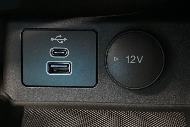 2025 Ford Focus 744494 Hatchback Petrol Manual