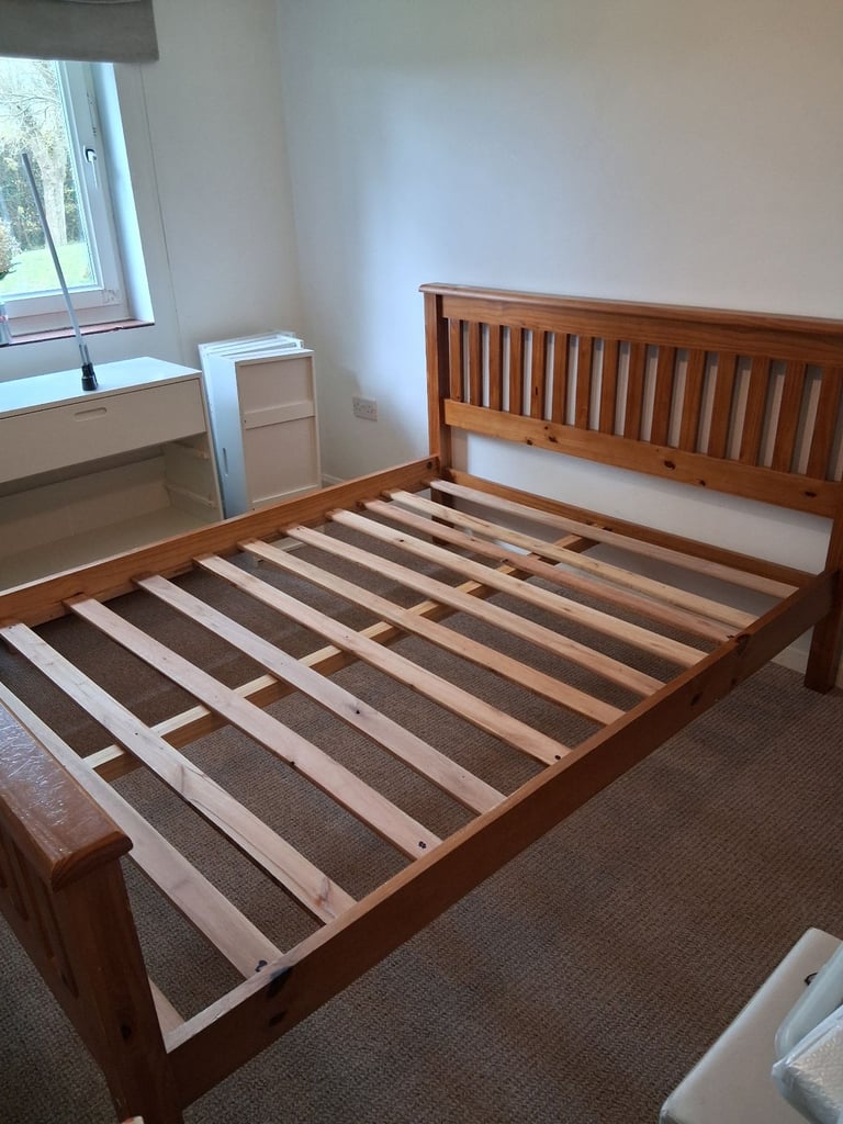 King size bed