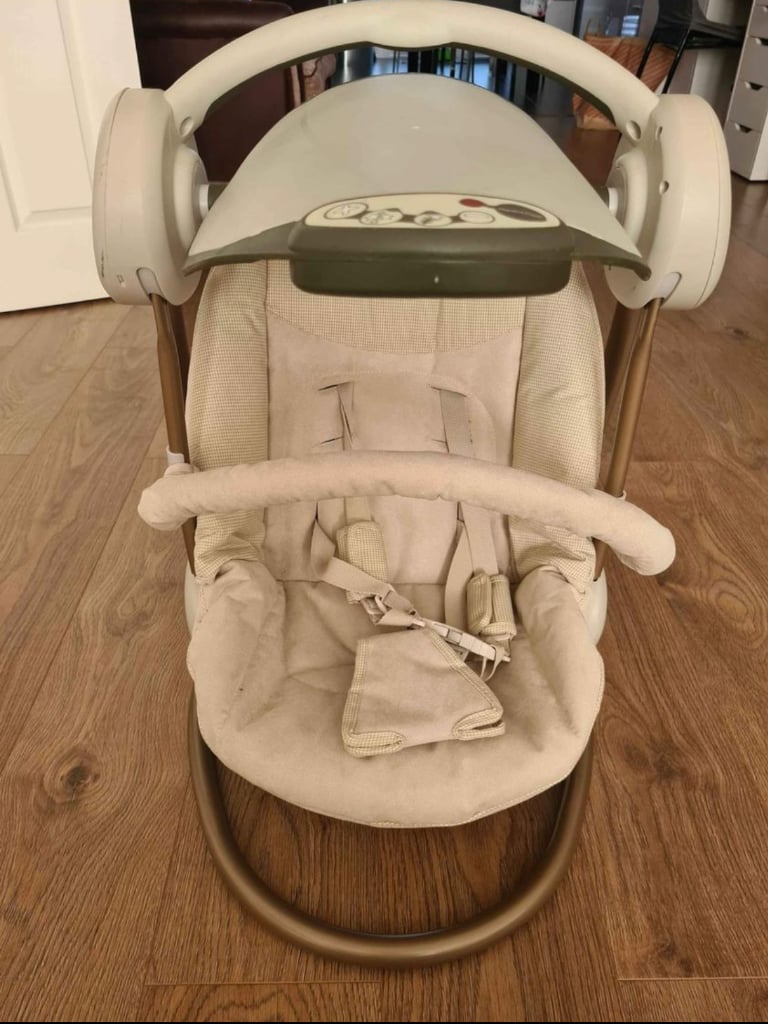 image for Mamas & Papas baby swing with 5 speeds, relaxing music and electronic timer