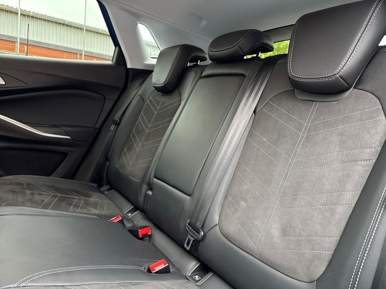 2023 Vauxhall Grandland Grandland 1.2 Turbo 130ps Ultimate Hatchback Petrol Manual