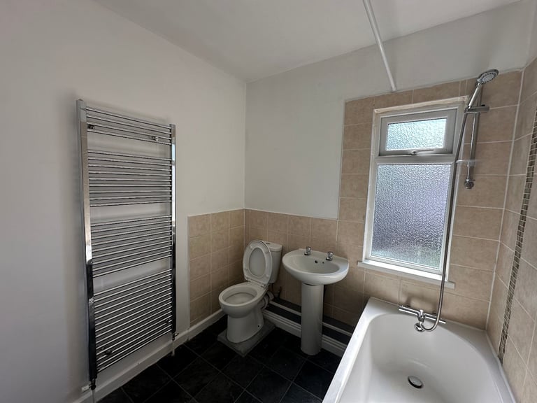 TALBOT ROAD, SOUTH SHIELDS - STUNNING 3-BED HOUSE TO LET 🏡 No Bond | UC Welcome | Prime Location