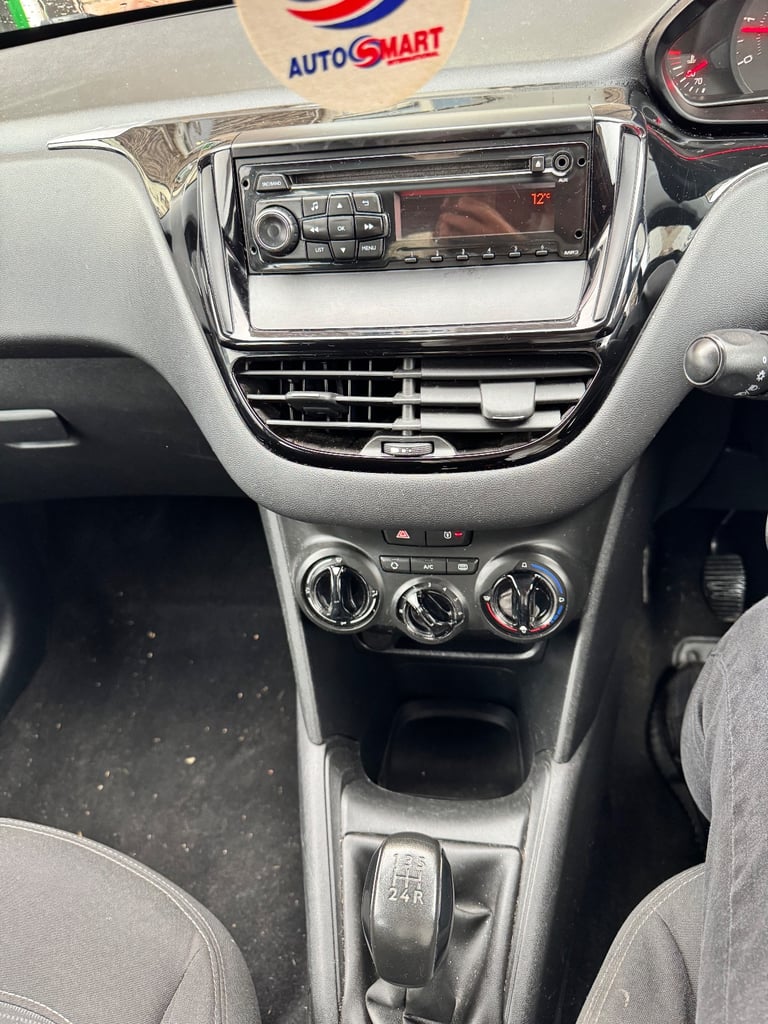 Peugeot, 208, Hatchback, 2013, Manual, 1398 (cc), 5 doors