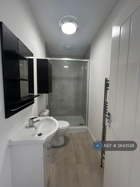 5 bedroom house in Newcome Road, Portsmouth, PO1 (5 bed) (#2643528)