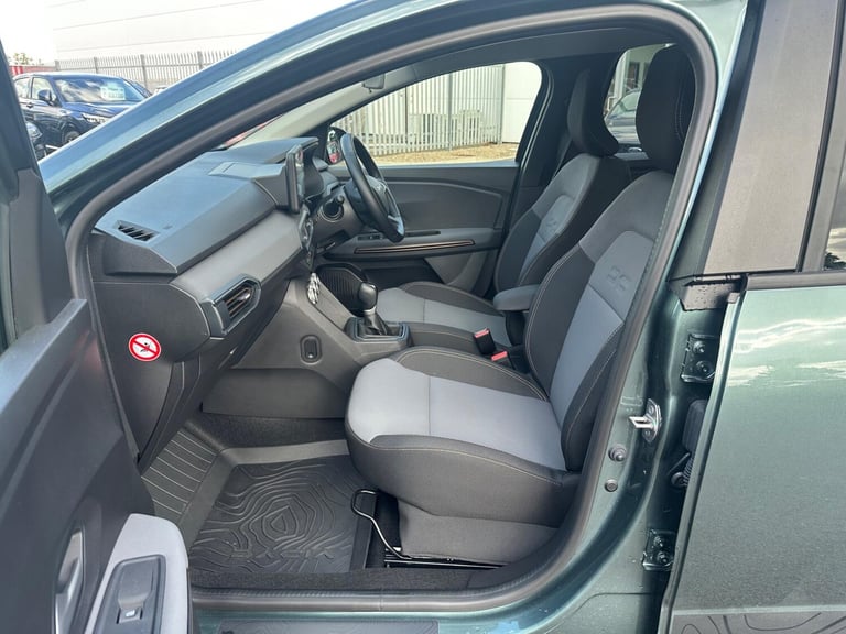 2025 Dacia Jogger Extreme HYBRID 140 MY24 MPV Petrol/Electric Hybrid Automatic