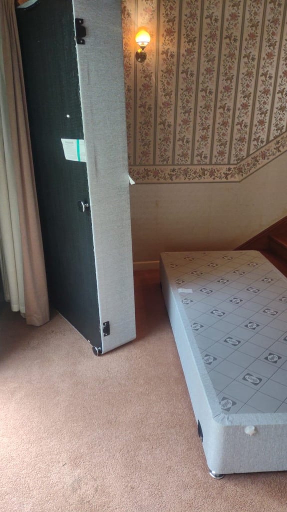 Sealy Superking Zip and Link Bedbase