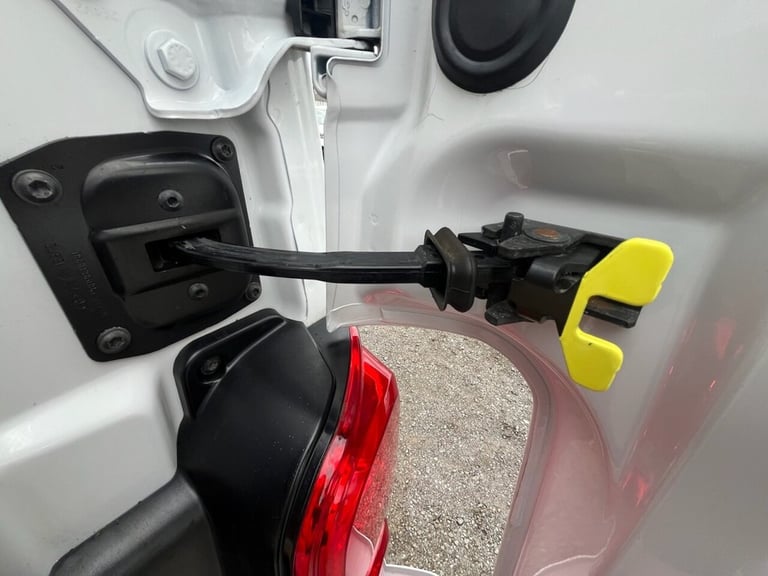2022 72 VAUXHALL VIVARO 1.5 TURBO D 2900 DYNAMIC PANEL VAN 6DR DIESEL MANUAL L2 