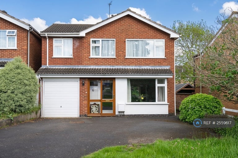 4 bedroom house in Waveney Rise, Oadby, Leicester, LE2 (4 bed) (#2559617)