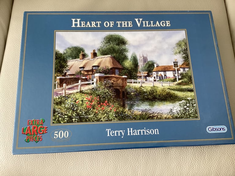 Pretty 500 piece jigsaw puzzle with larger pieces used once 