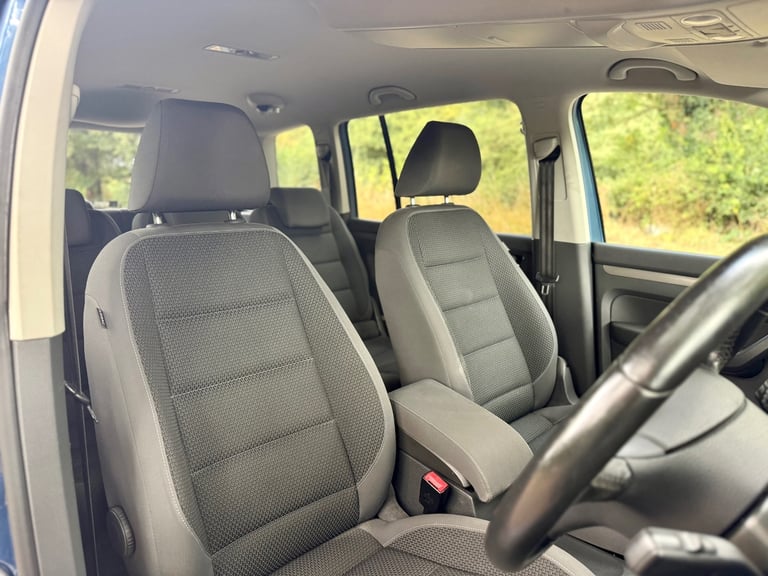 2012 Volkswagen Touran 1.6 TDI 105 SE 5dr DSG MPV Diesel Automatic