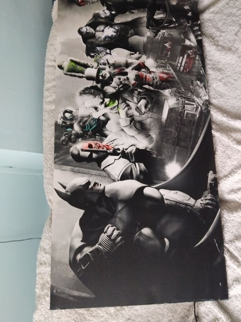 image for 2 canvases and a framed picture 