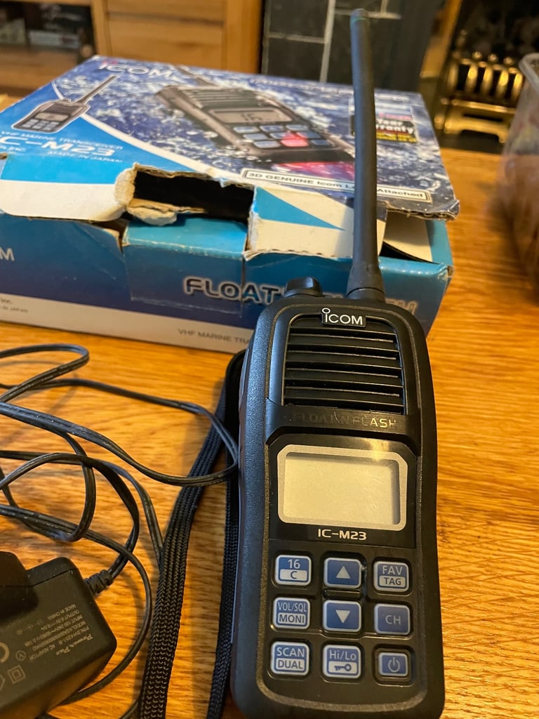 Icom vhf transceiver 