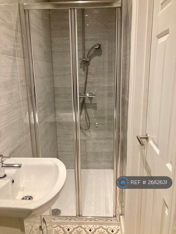 1 bedroom flat in St. Johns Road, Dover, CT17 (1 bed) (#2682631)