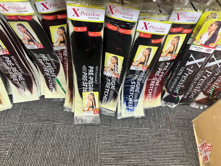 Man and Female Hair stylist wanted. Rent a chair 