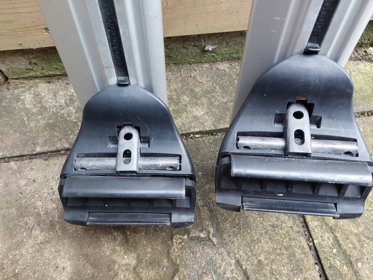 Thule Wingbar Rapid 761 Roof racks