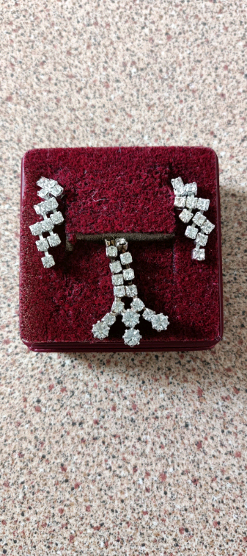 image for Necklace/earrings set