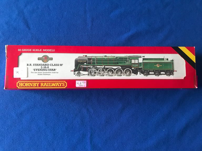 image for HORNBY RAILWAYS OO R065 CLASS 9F EVENING STAR LOCO & TENDER MODEL 92220