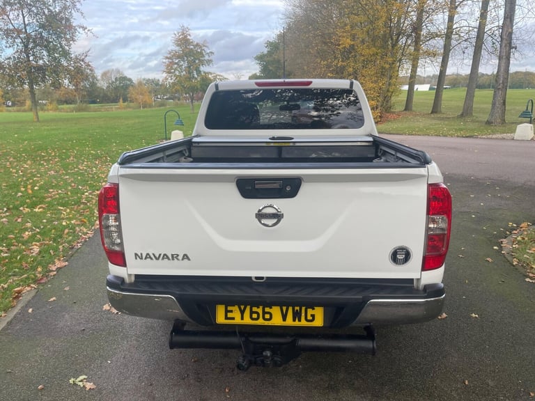 2016 Nissan Navara 2.3 dCi Acenta+ 4WD Euro 6 (s/s) 4dr PICK UP Diesel Manual