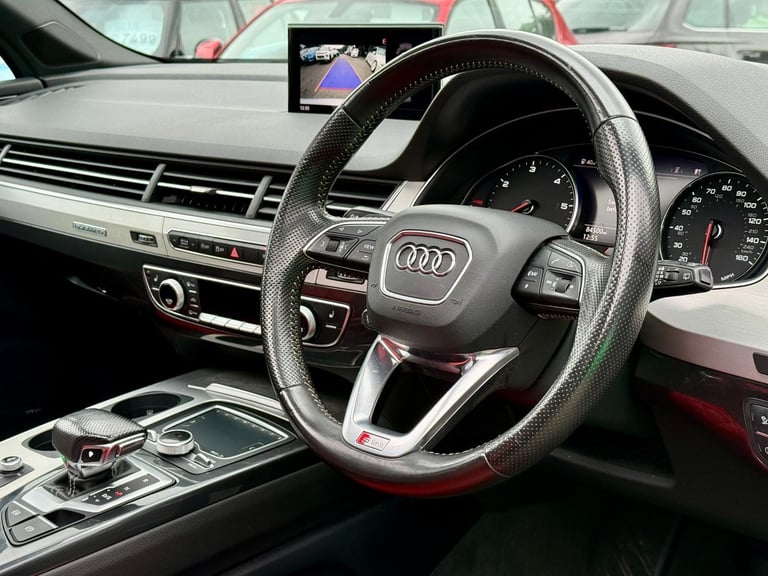 2016 Audi Q7 3.0 TDI V6 S Line Quattro **Pan Roof - Bose - Reverse Cam**