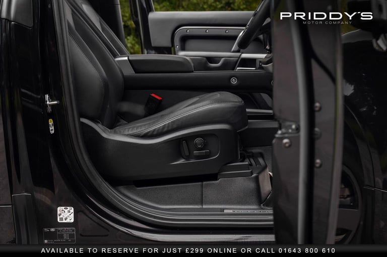 LAND ROVER DEFENDER 90 2.0 P300 X-Dynamic HSE - Amazing spec. Massive presence.
