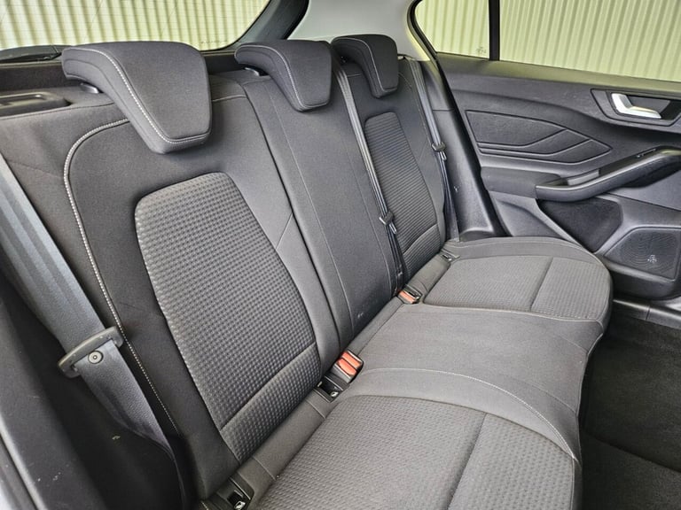 2019 Ford Focus 1.0T EcoBoost Zetec Hatchback 5dr Petrol Manual Euro 6 (s/s) (100 ps) Hatchback P...