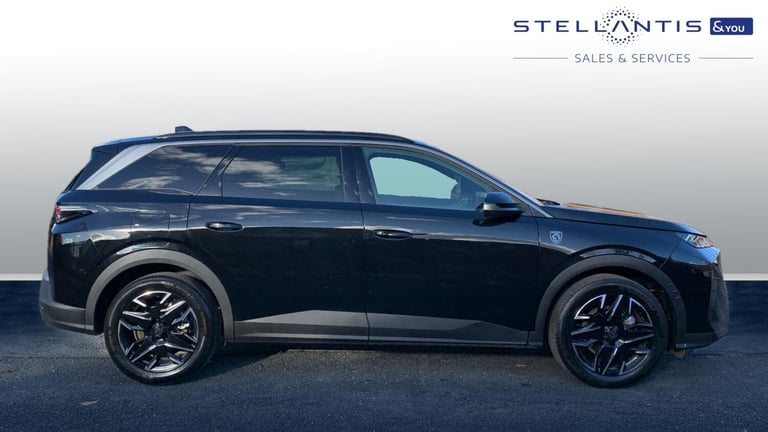 2025 Peugeot 5008 1.2 Hybrid 136 GT 5dr e-DSC6 HATCHBACK PETROL Automatic