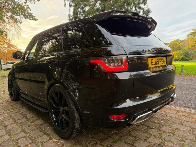 2019 Land Rover Range Rover Sport 5.0 V8 S/C 575 SVR 5dr Auto ESTATE Petrol Automatic