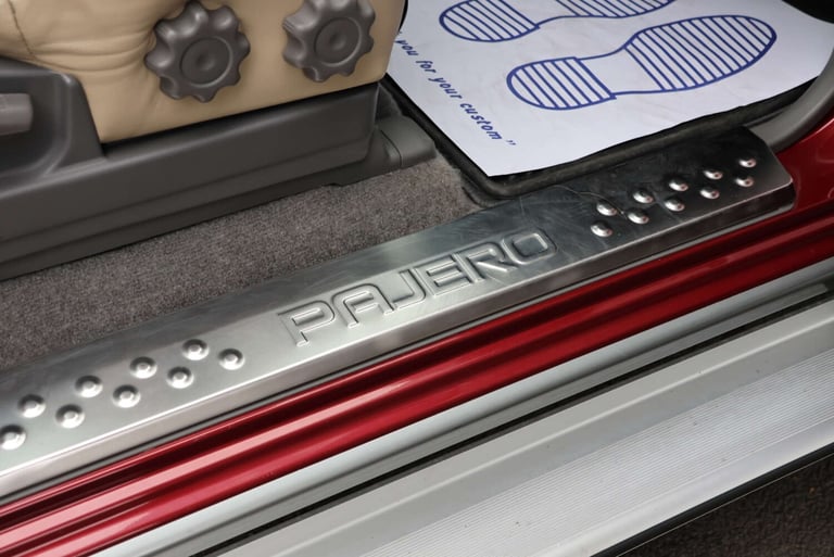 1995 Mitsubishi Shogun 3.5 V6 GDI GLS 3dr Auto ESTATE PETROL Automatic