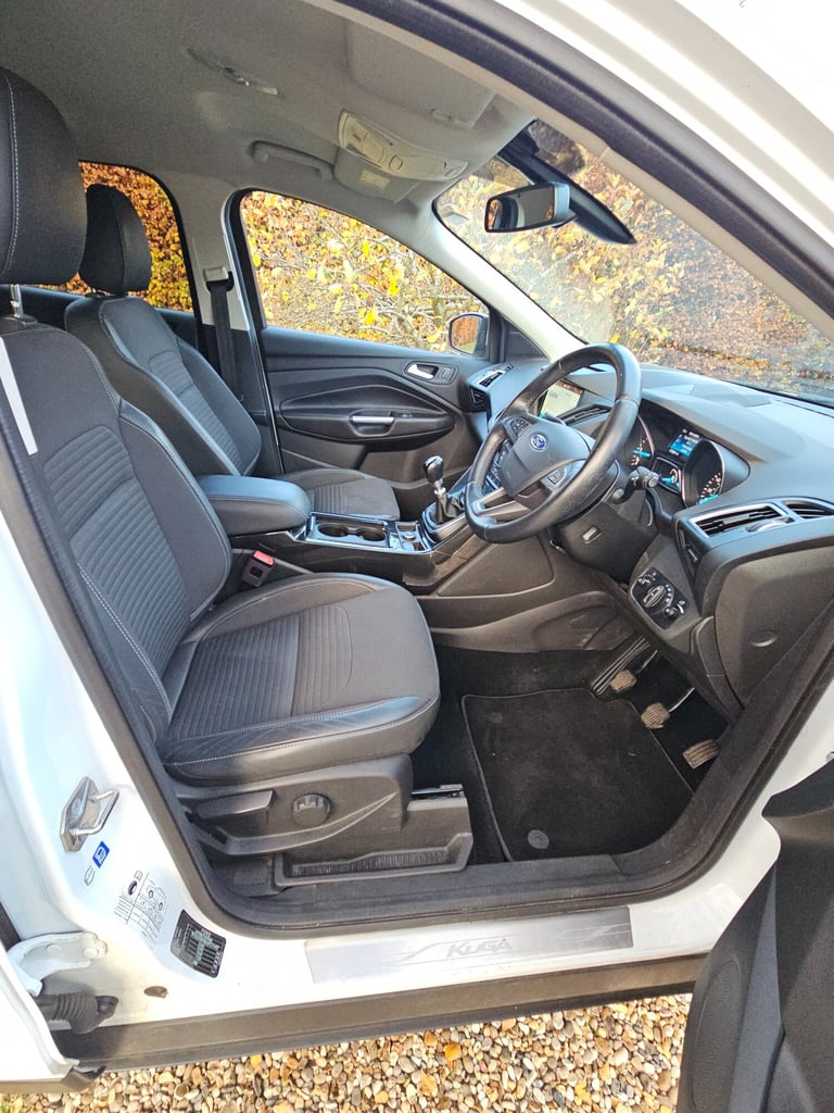 2017 Ford Kuga 2.0 TDCi 180 Titanium 5dr HATCHBACK Diesel Manual