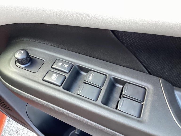 2025 Suzuki Swift 1.2 MHEV Motion Hatchback 5dr Petrol Hybrid CVT Euro 6 (s/s) (82 ps) HATCHBACK ...