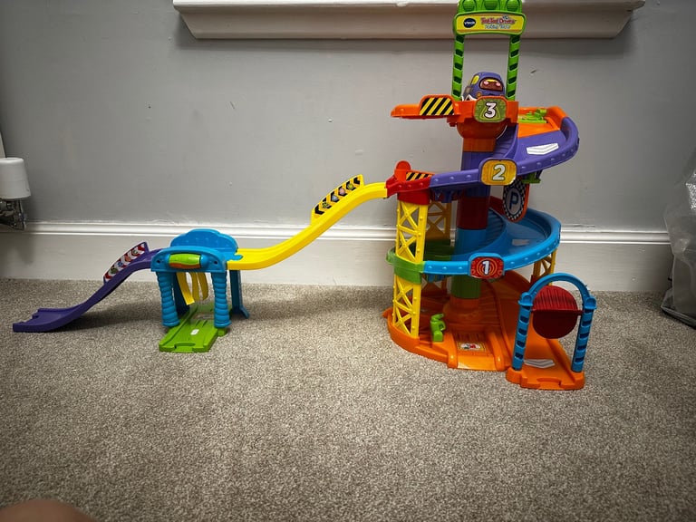 Various kids toys (duplo, toot toot drivers, books)