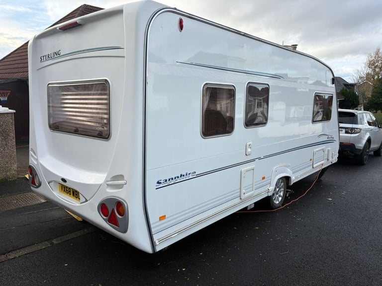 SOLD PENDING COLLECTION-2005 Sterling Eccles Sapphire 5 Berth