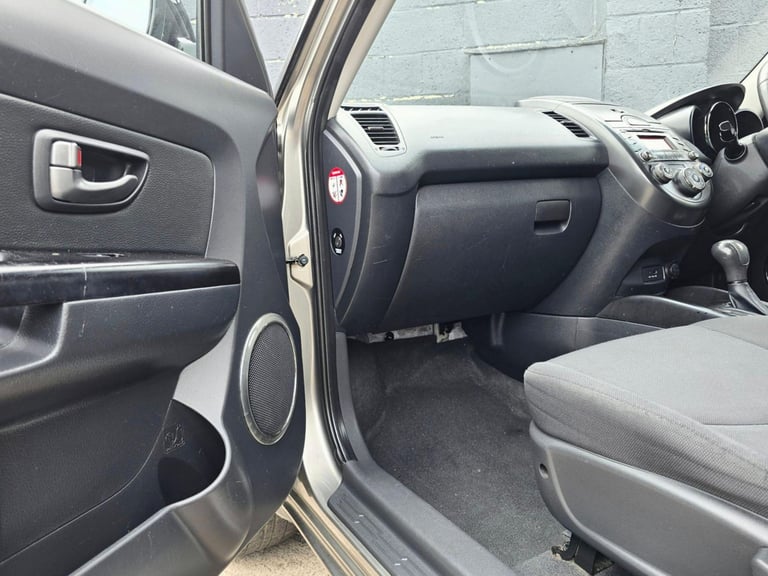 2011 Kia Soul 1.6 CRDi Tempest Auto Euro 4 5dr HATCHBACK Diesel Automatic
