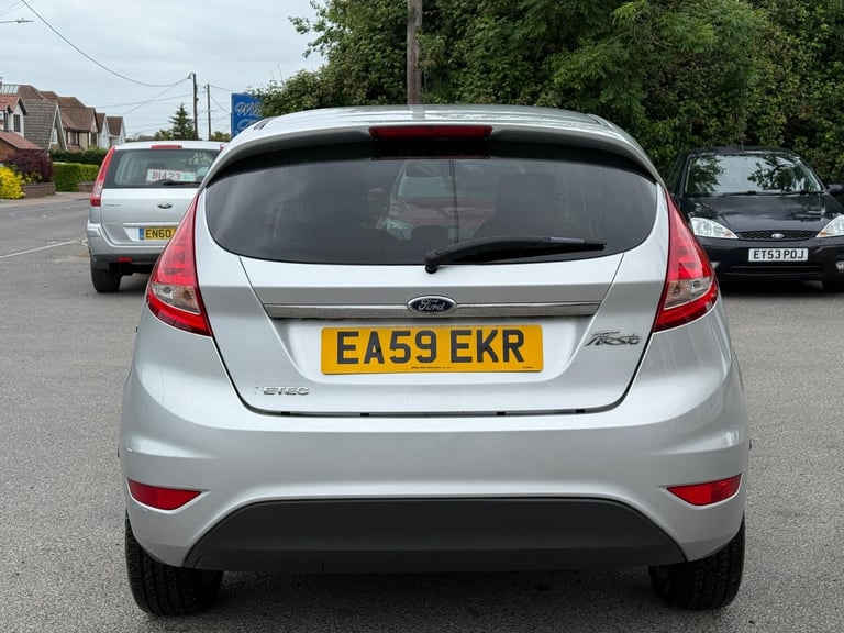 2009 Ford Fiesta 1.4 Zetec 5dr HATCHBACK Petrol Manual