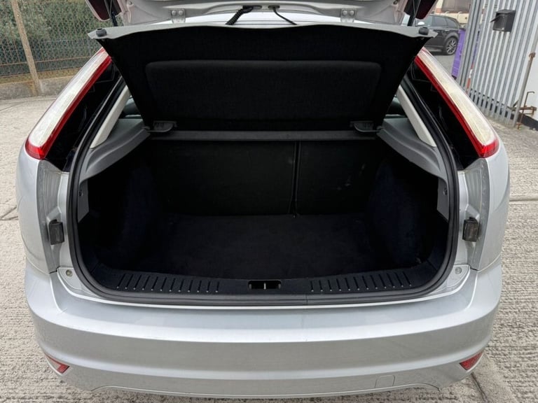 2009 09 FORD FOCUS 1.6 ZETEC HATCHBACK 5DR PETROL MANUAL (161 G/KM, 99 BHP)