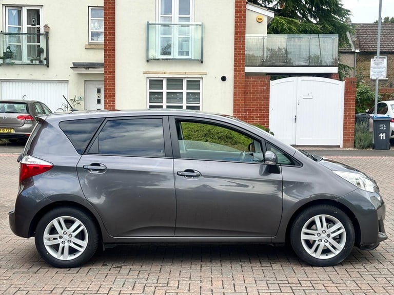2011 Toyota Verso 1.33 Dual VVT-i T Spirit Euro 5 5dr MPV Petrol Manual